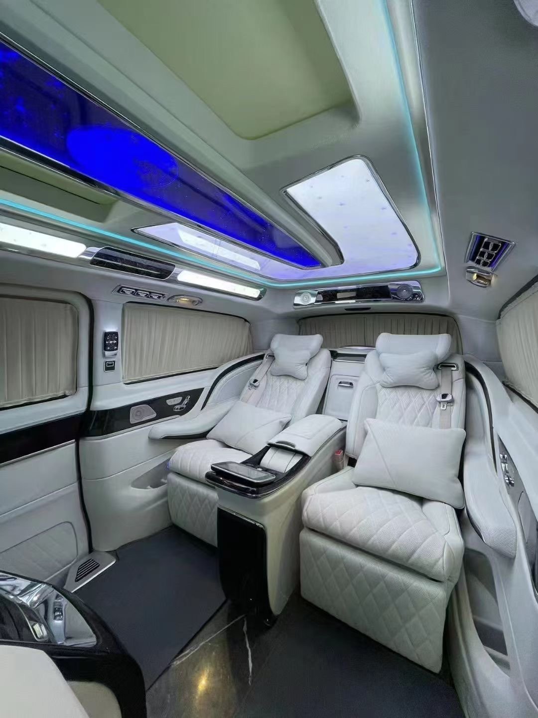 Wholesale Retail Special Aviation Massage Seats for Commercial Vehicles UTV Parts & Accessories with Rotatable Track